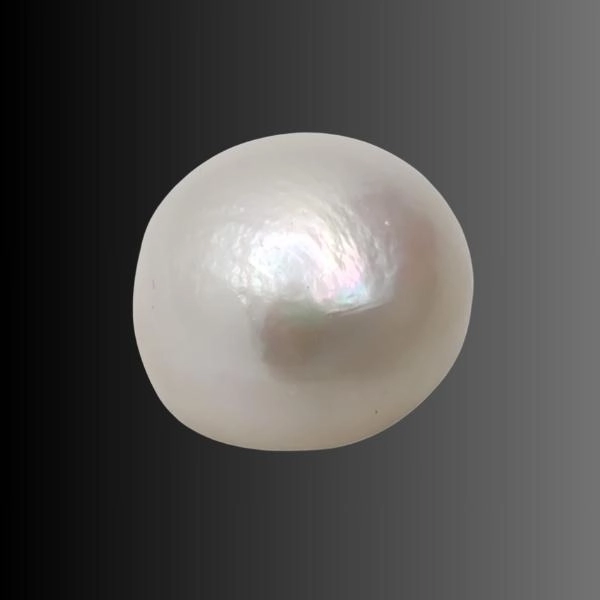 Pearl - 7.87 Carat